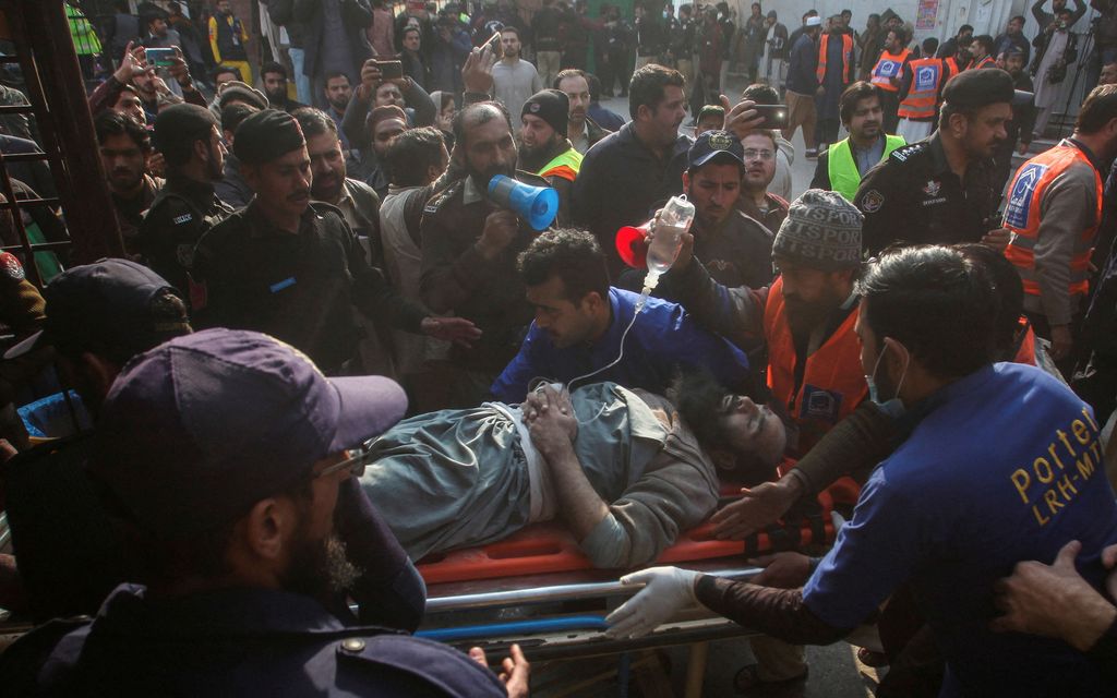 Räjähdys moskeijassa Pakistanissa – ainakin 33 kuollut, 150 loukkaantunut