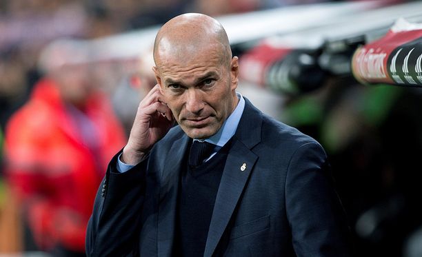 Zinedine Zidanen Real Madrid on menettänyt mahdollisuutensa Espanjan liigamestaruuteen. Barcelona on siihen verrattuna jo 19 pisteen karkumatkalla.