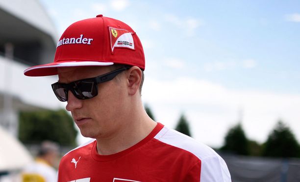 Kimi Räikkönen joutui vielä hetkeksi palaamaan Sotshin tapahtumiin.