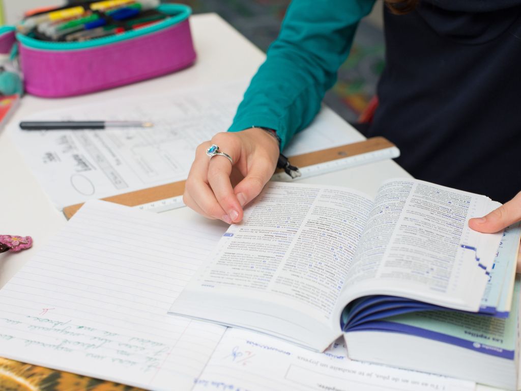 Suomalaiskoulun luokkajärjestelyt huomioitiin Britanniassa - ”Opettajat luottavat, että oppilaat tekevät heille annetut tehtävät”