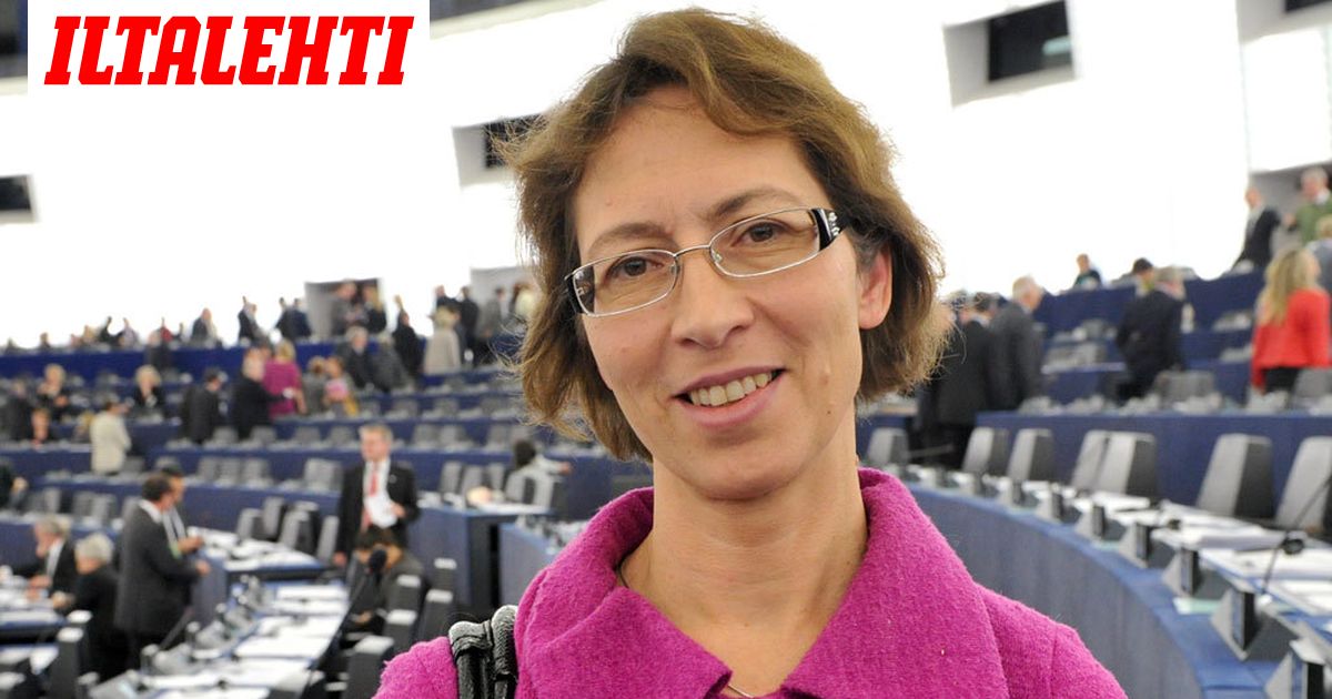 Sari essayah koulutus 06 picture