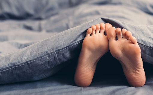 Tutkijat löysivät turvallisen unen tuntimäärän – sen alle jäävä uni jopa tuplasi kuolemanriskin 