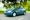 MUKAVA MUOTO Uusi Avensis on konstailemattoman hyvännäköinen menopeli.