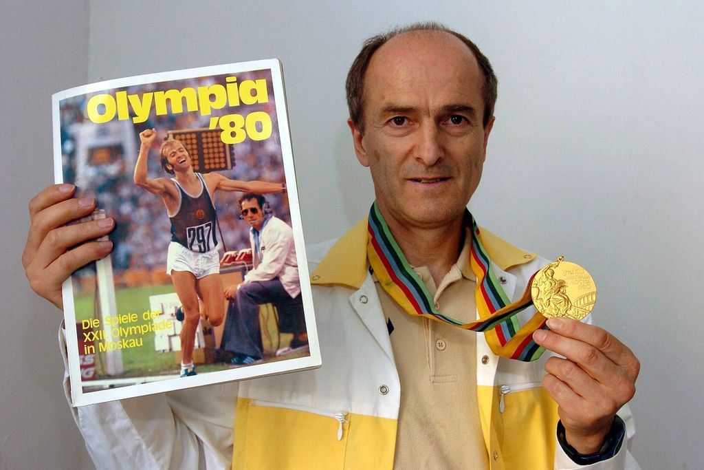 Kuntoliikkujia uhrattiin mitalien vuoksi – dokumentti paljastaa synkän luvun DDR-dopingista: ”Siemensyöksy kuin kolajuoma”