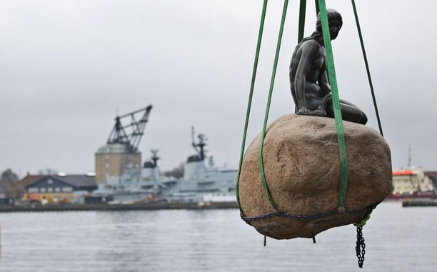 Pieni merenneito palasi Tanskaan