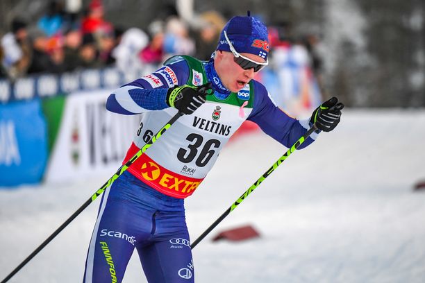 Matti Heikkisellä oli huonoa onnea perjantaina Lillehammerin maailmancupissa. Kuva viime viikonlopulta Rukan maailmancupista.