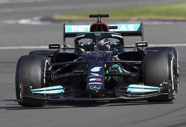 Lewis Hamilton voitti Britannian GP:n. 