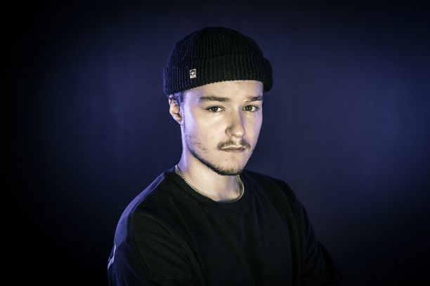 22-vuotias Patrik Blomberg julkaisi hiljattain Lohja-esikoisalbuminsa.