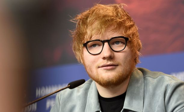 Laulaja Ed Sheeran on nykyisin miljonääri, mutta nuorena soittanut itsekin kodittomana kaduilla.