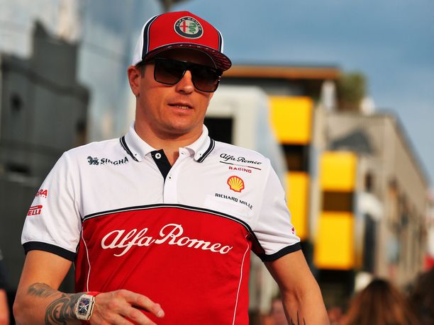 Kimi Räikkönen ei halua siirtyä F1-sarjan johtoportaaseen: "Se ei ole minua varten"