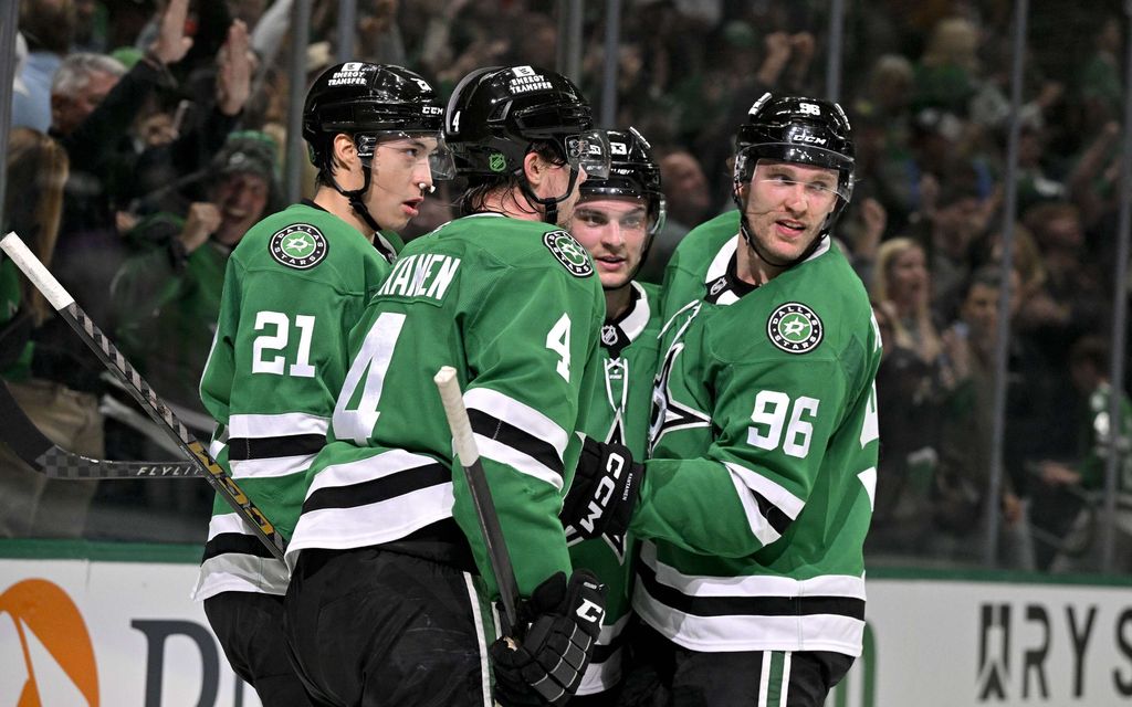 NHL:ssä ratkesi ensimmäinen pudotus­pelipari – Yksi suomalainen koki tylyn kohtalon