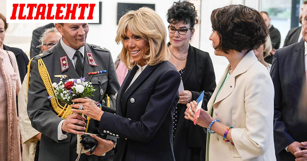 Huomasitko? Brigitte Macron käyttää nuorekasta asukaavaa ...
