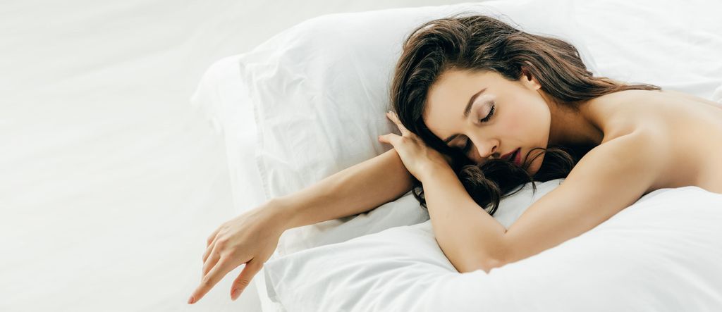 Miksi alasti nukkuminen kannattaa? 7 terveyttä parantavaa syytä