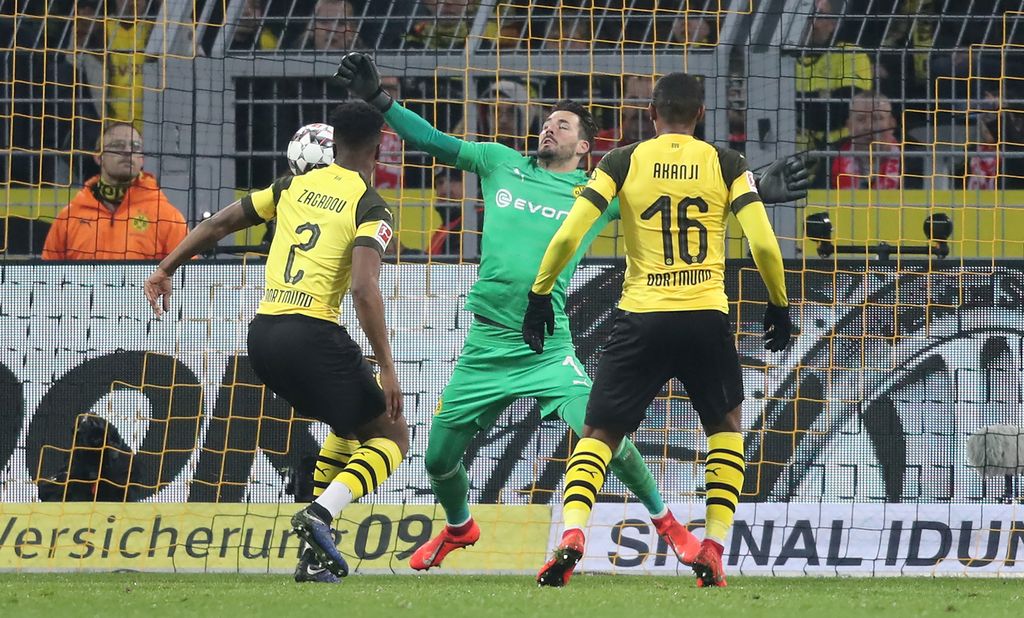Mainz pisti Dortmundin tiukille - sveitsiläisvahdin viime hetkien venytykset pelastivat pisteet keltamustille