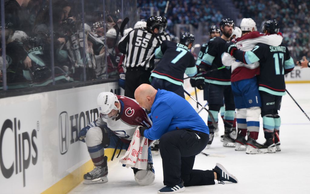 Karmea mälli! NHL-konkarin niska murtui tästä törkyniitistä – Sikailija selvisi ilman pelikieltoa