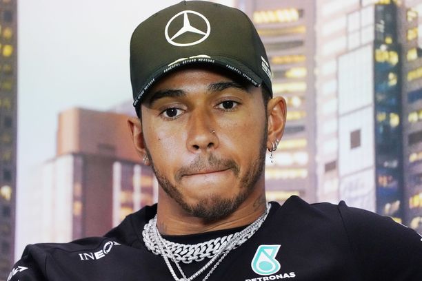 Lewis Hamilton puolustaa maailmanmestaruutta sunnuntaina alkavalla kaudella. 