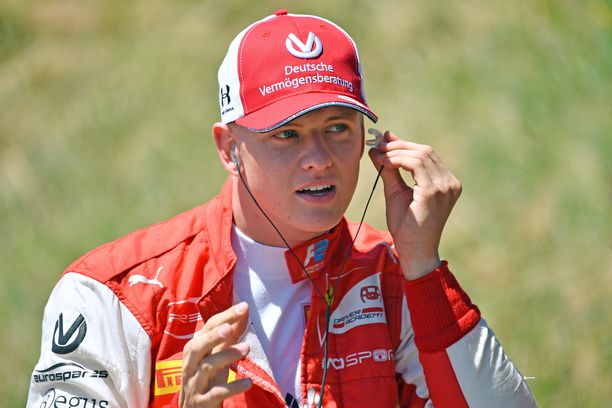 Mick Schumacher jatkaa tietään formula ykkösiin kasvattisarjan mestarina.