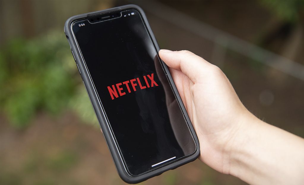 Katsotko Netflixiä yhteisillä tunnuksilla? Et enää kauaa