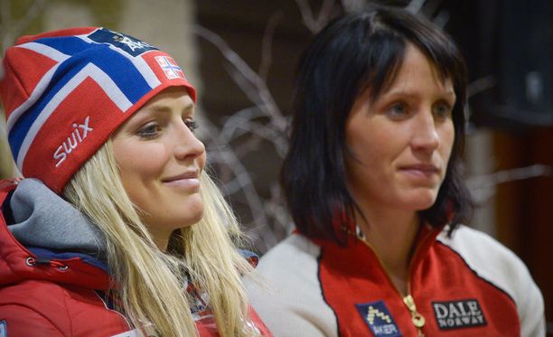 Jo lähes 10 vuoden ajan maajoukkuekavereina hiihtäneistä Therese Johaugista ja Marit Brjörgenistä on tullut läheiset ystävät.