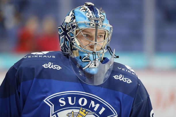 Peking: Leijonien kentälliset harjoituksissa – Harri Säteri maalissa