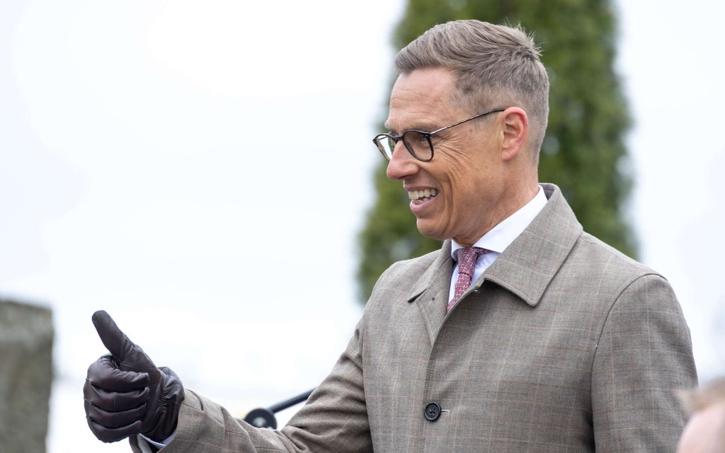 Historiallinen kunnianosoitus presidentiltä  – Suora lähetys käynnissä