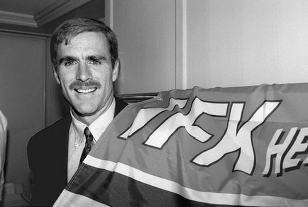 Mike Eaves valmensi HIFK:ta 1996-1997.
