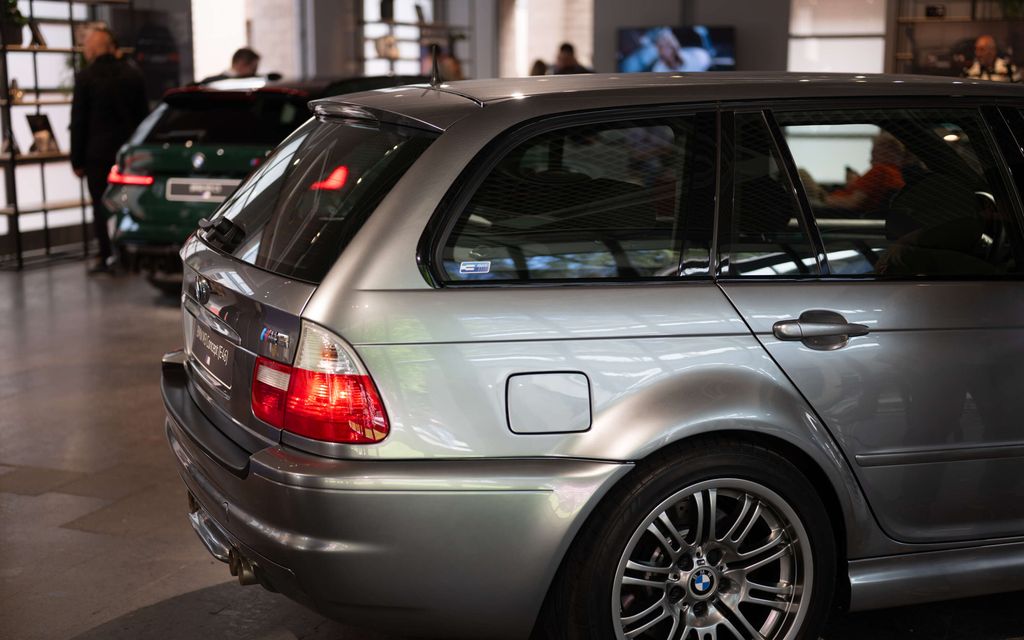 BMW paljasti 16 vuotta salassa pidetyn aarteen – Tällainen on unelmien perhefarkku