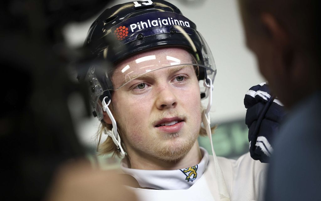 Leijonien huippulupaus Konsta Helenius, 18, repäisi MM-kisoissa: ”Pitäisikö ajaa”