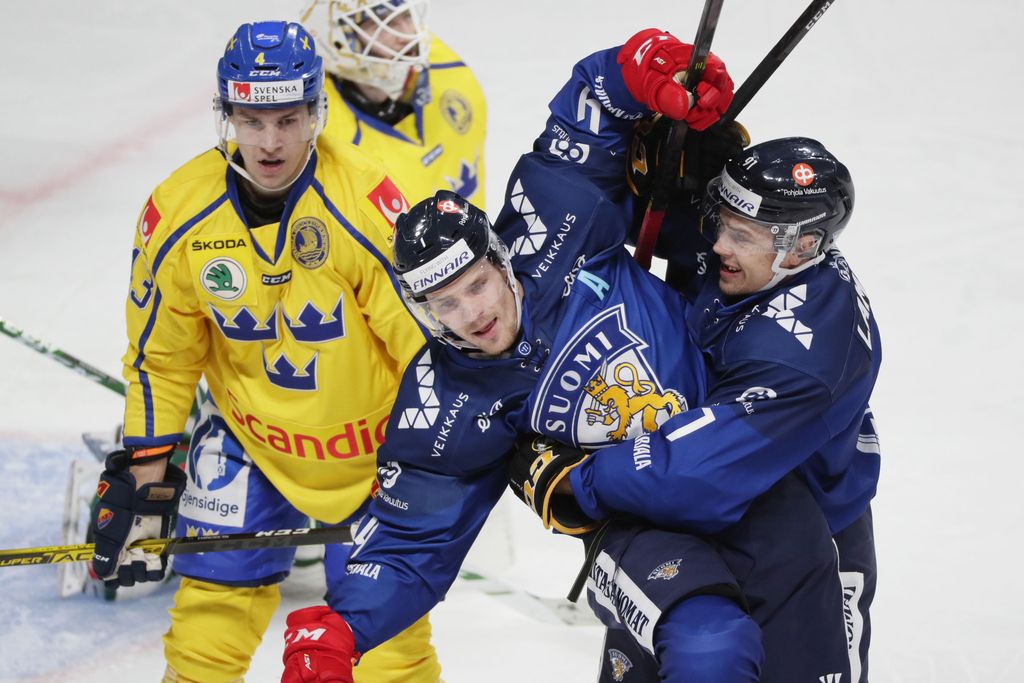 Suomi karkasi kahden maalin johtoon, Ruotsi kavensi ja painoi päälle: päätöserästä jännitysnäytelmä 