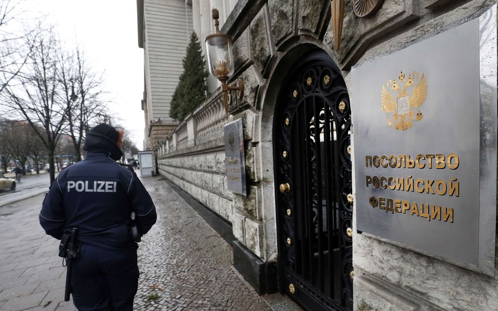 Saksalais­upseeri tuomittiin vakoilusta Venäjän hyväksi – Halusi perheensä turvaan ydinsodalta