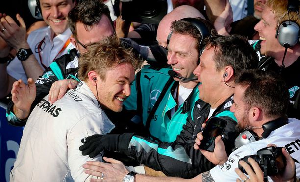 Nico Rosbergin kisa päättyi onnellisesti voittoon.