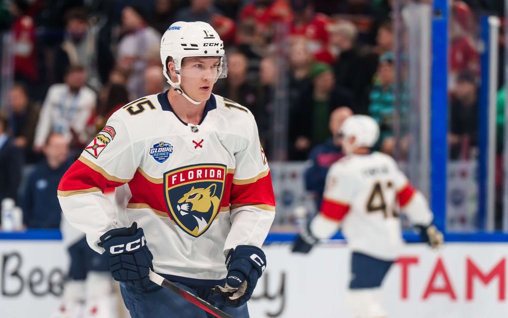 Suomen NHL-tähti sai Sidney Crosbyn suunniltaan – Suomalaisjärkäle riensi paikalle