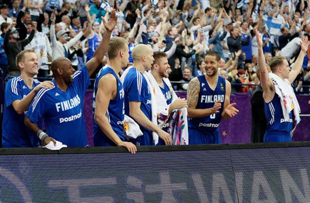 Susijengi aloittaa MM-karsinnan - Euroliiga kampittaa, päävalmentaja  sivaltaa: ”Vanhat jäärät eivät pääse asemistaan ulos”