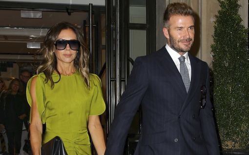 Tätä 90-luvun tyylimokaa Victoria ja David Beckham katuvat yhä: ”Kummittelee yhä mielessä”