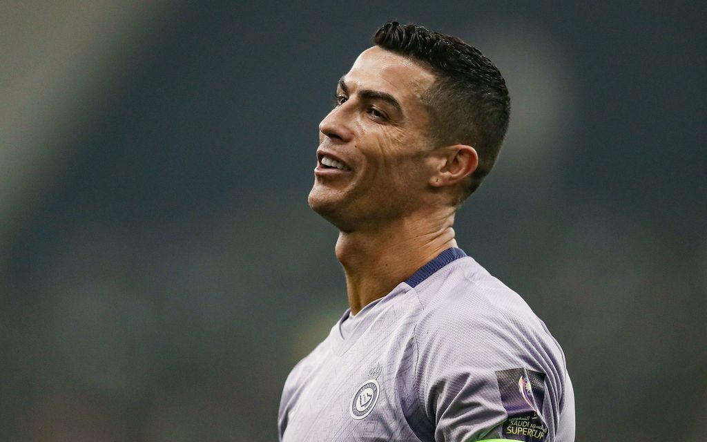 Cristiano Ronaldo makasi hierojan pöydällä – Täräytti suustaan pöyhkeän kommentin