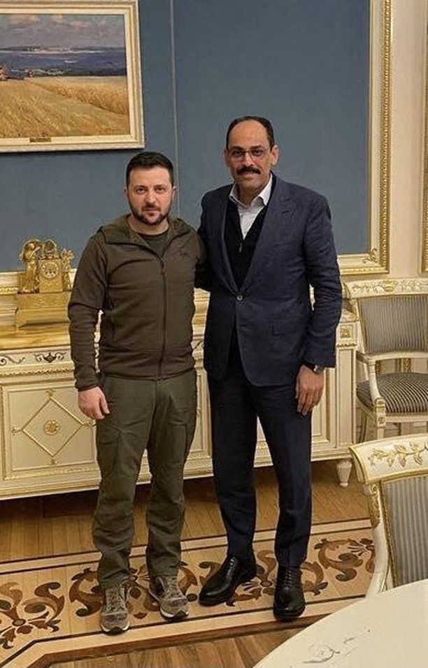 Turkin presidentin tiedottaja tapasi Ukrainan presidentin kaksi viikkoa sitten Kiovassa.