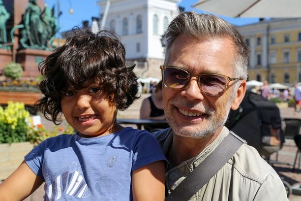 Timo Särkinen, 55, adoptoi vuonna 2014 yksinäisenä miehenä USA:ssa asuessaan lapsen. - Sain adoptiolapsen viidessä tunnissa!