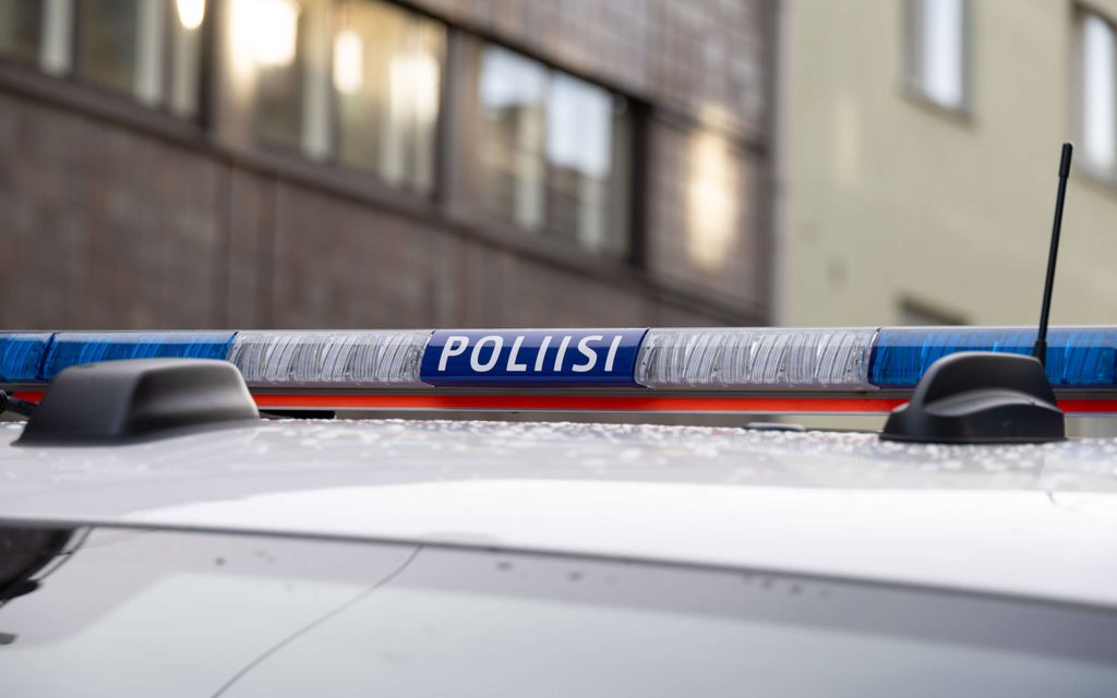 Epäily: 16-vuotias puukotti entistä koulukaveriaan ratikka­pysäkillä