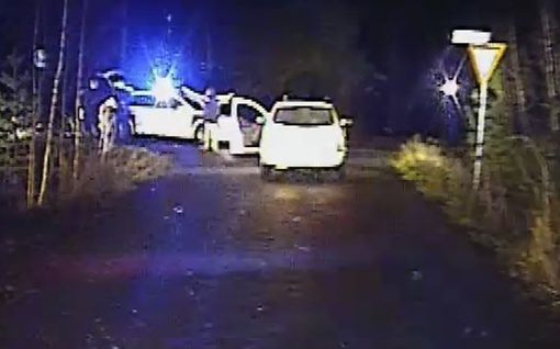 Video: Rattijuopon karkumatka päättyi poliisin sumppuun