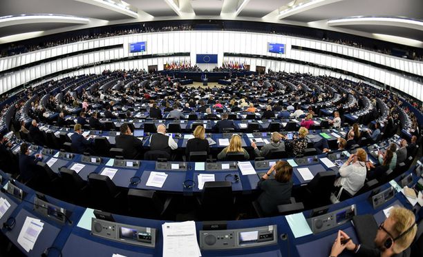 Euroopan parlamentti äänesti ensimmäisen kerran artikla 7:n käynnistämisestä.