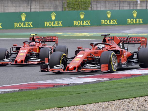 Charles Leclercin ja Sebastian Vettelin välinen tilanne on saanut Ferrarin sortumaan virheratkaisuihin. Bakussa tilanteet voivat muuttua todella nopeasti, ja siksi tällaiset virheet pitäisi pystyä minimoimaan.