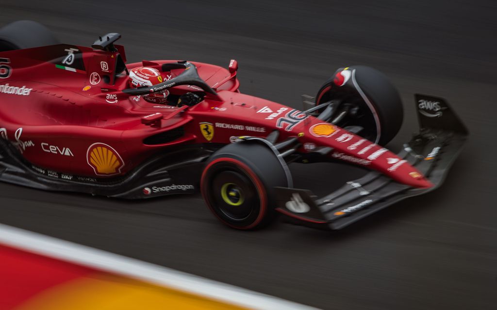 Charles Leclerc teki sen taas – Ferrari lipsahti seinään