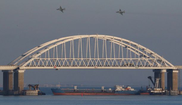 Venäjä on rakentanut Krimin ja Etelä-Venäjän yhdistävän sillan Kertšinsalmelle.