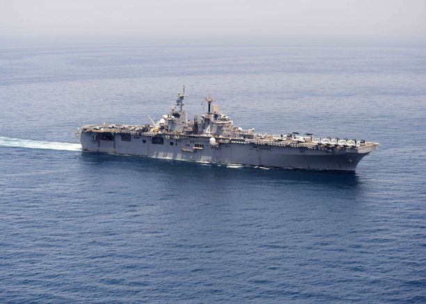 Yhdysvaltojen laivaston kuva USS Boxer -aluksesta, joka saapui Hormuzinsalmelle muutamia päiviä sitten.