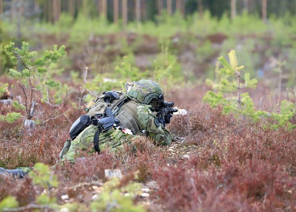 Keliakia ja kasvisruokavalio estävät pääsemisen erikoisjoukkoihin – Näin  karsimista perustellaan