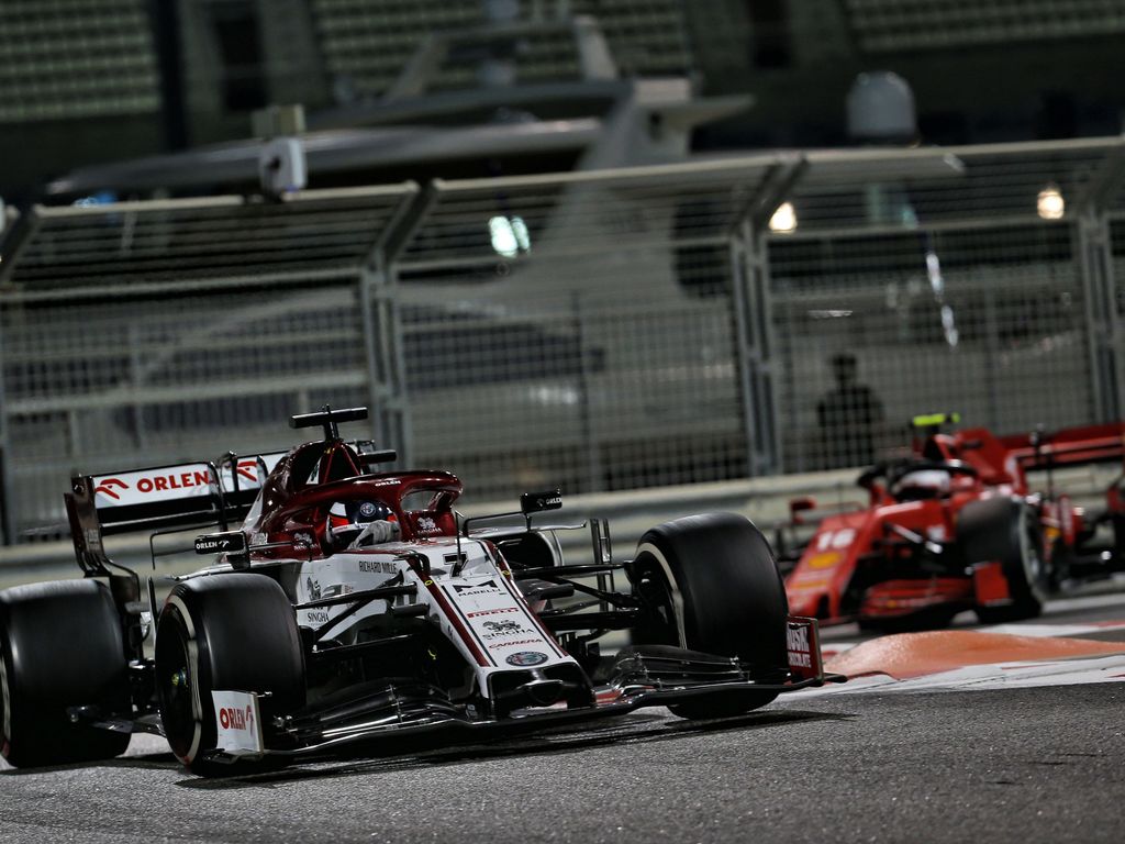 Kimi Räikkönen kruunasi nöyryytyksen – Ferrarin räpellys sai nolon lopun Abu Dhabissa