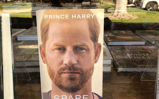 Prinssi Harryn kirjasta maailman­laajuinen myyntimenestys