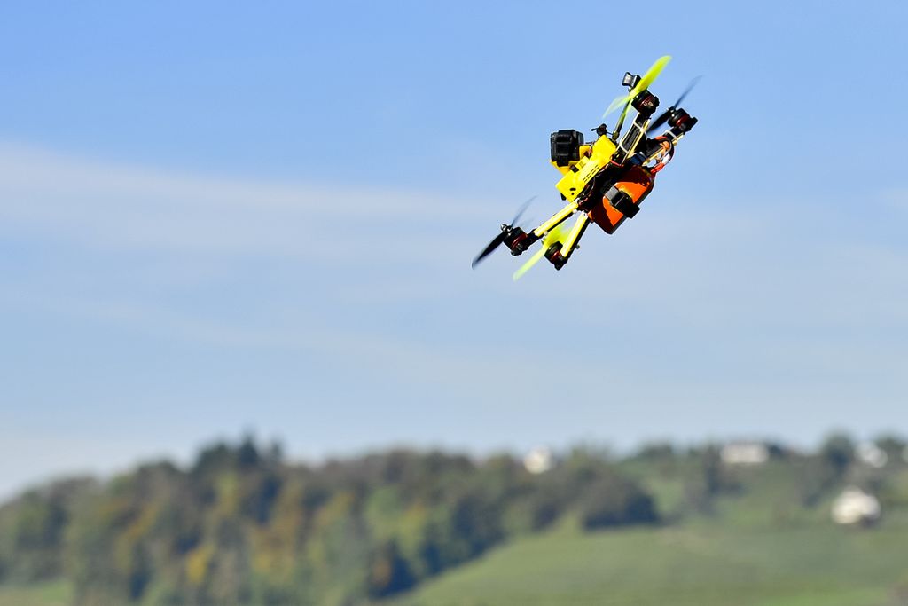 Frankfurtin kentällä tehtiin drone-havainto, kymmeniä lentoja peruttiin – Suomalainen Jani: ”Twitteristä olemme saaneet tietoa”