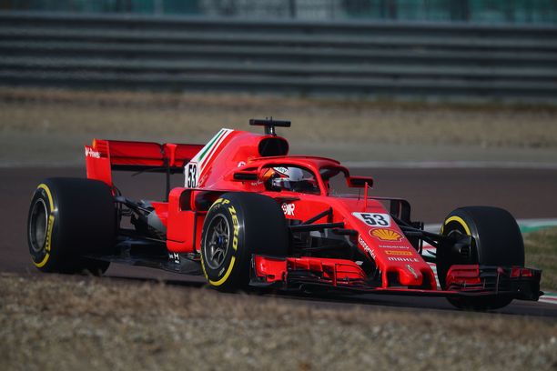 F1-testeissä kannattaa kiinnittää huomio ainakin Ferrarin suoranopeuteen. 