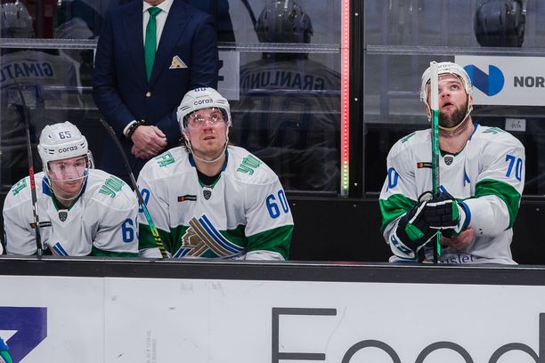 Sakari Manninen, Markus Granlund ja Teemu Hartikainen muodostavat yhden KHL:n parhaista ketjuista.